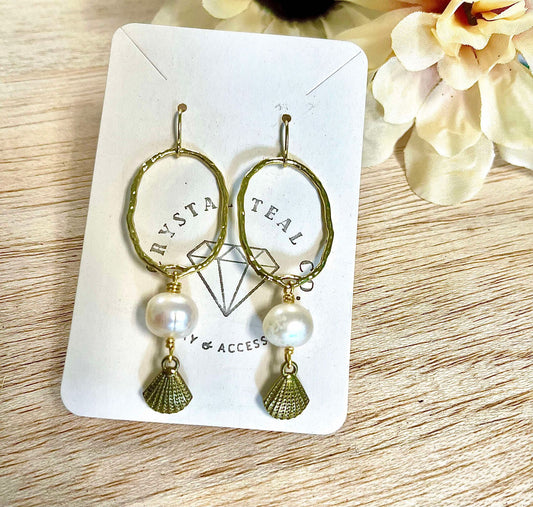 14K Gold Pearl Clam Earrings